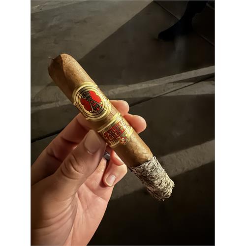 Angel Cuesta Double Robusto 5 1/2 * 56
