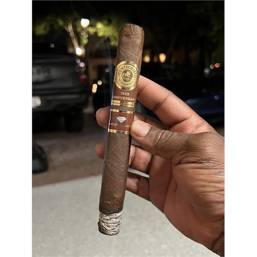 Montecristo 1935 Anniversary Edicion Diamante Churchill 7  * 54