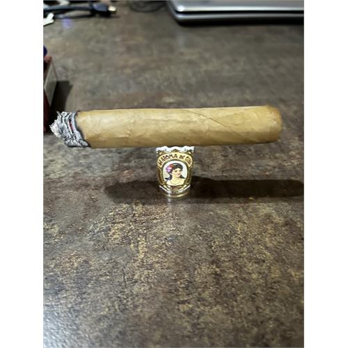 La Aroma de Cuba Connecticut Corona 5 1/2 * 44