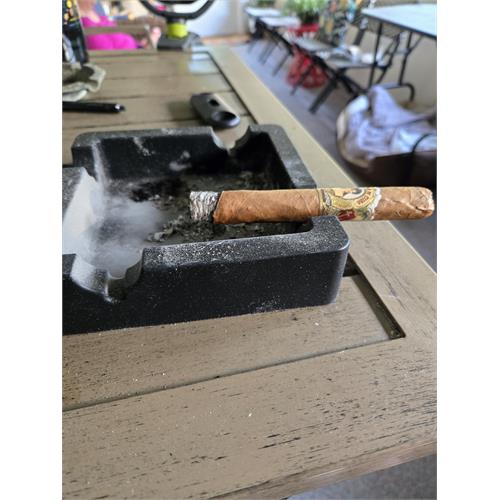 La Aroma de Cuba Connecticut Corona 5 1/2 * 44