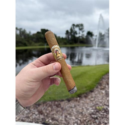 La Aroma de Cuba Connecticut Monarch 6  * 52