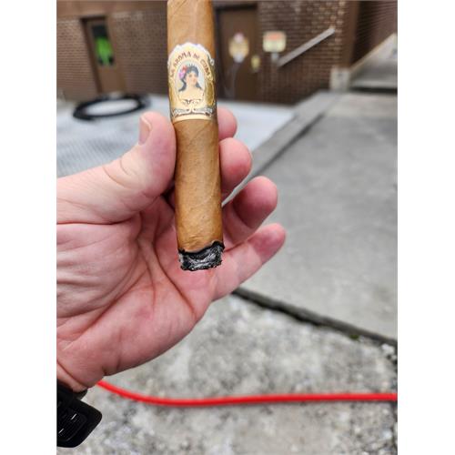 La Aroma de Cuba Connecticut Robusto 5 1/4 * 54