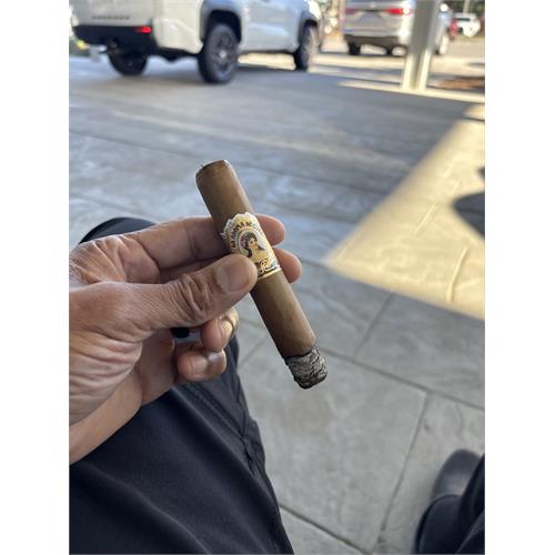 La Aroma de Cuba Connecticut Robusto 5 1/4 * 54