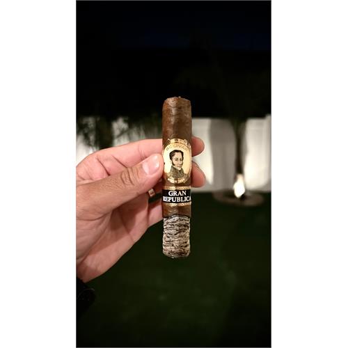 Bolivar Gran Republica Robusto 4 1/2 * 50