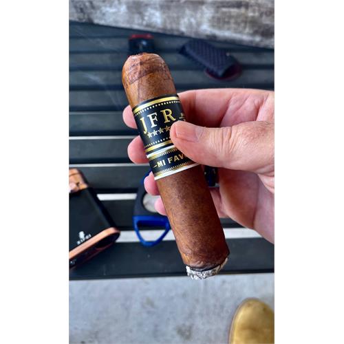 JFR Corojo Mi Favorito 5  * 70