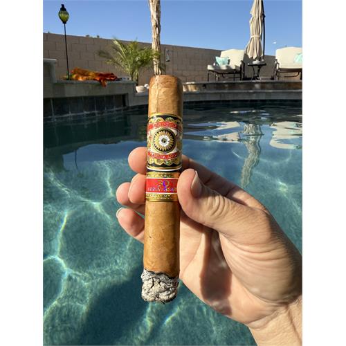 Perdomo 30th Anniversary Connecticut Gordo 6  * 60