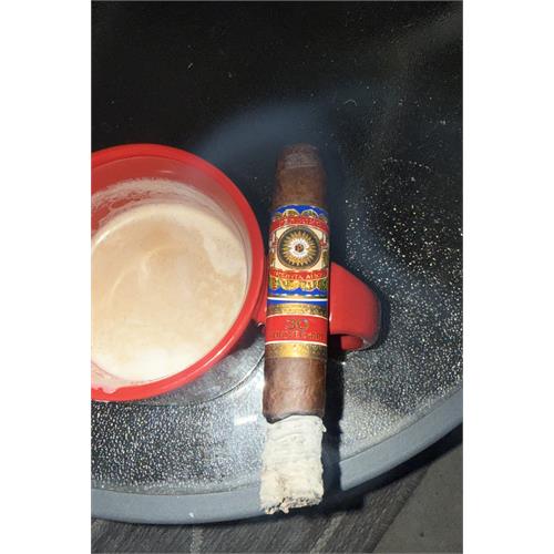 Perdomo 30th Anniversary Maduro Epicure 6  * 54