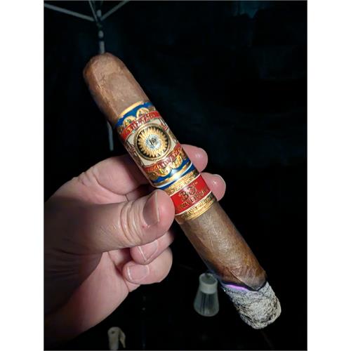 Perdomo 30th Anniversary Maduro Epicure 6  * 54