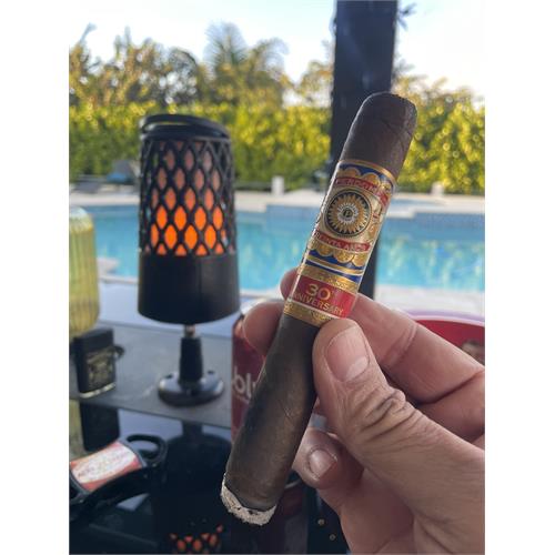 Perdomo 30th Anniversary Sun Grown Epicure 6  * 54