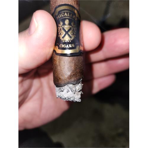 Micallef Black Robusto 5  * 52
