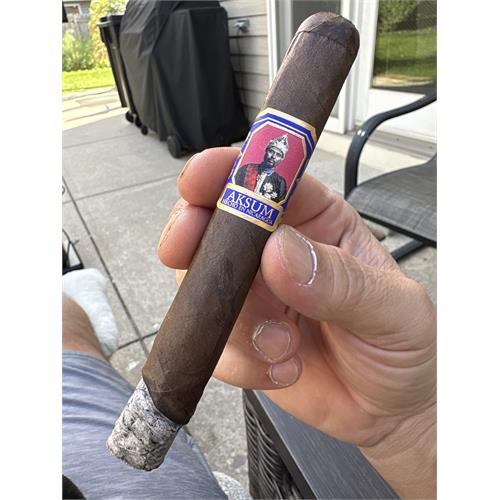 Foundation Aksum Maduro Toro 6  * 52