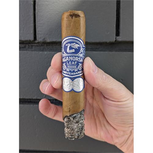 Aganorsa Leaf Aniversario Connecticut Box-Pressed Robusto 5  * 54
