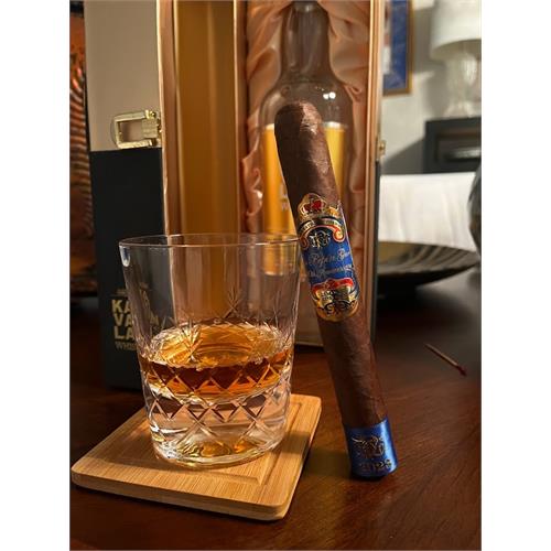 Don Pepin Garcia 20th Anniversary Limited Edition 2023 Toro 6 1/2 * 52