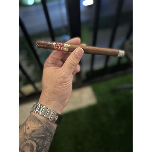 Nestor Miranda 80th Anniversary Lancero 7 1/2 * 38