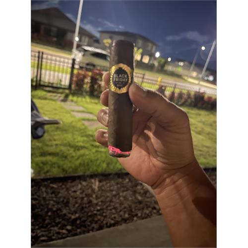 HVC Black Friday 2023 Petit Gordos 4 1/2 * 56