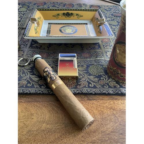 Room 101 Johnny Tobacconaut Gordo 6  * 60