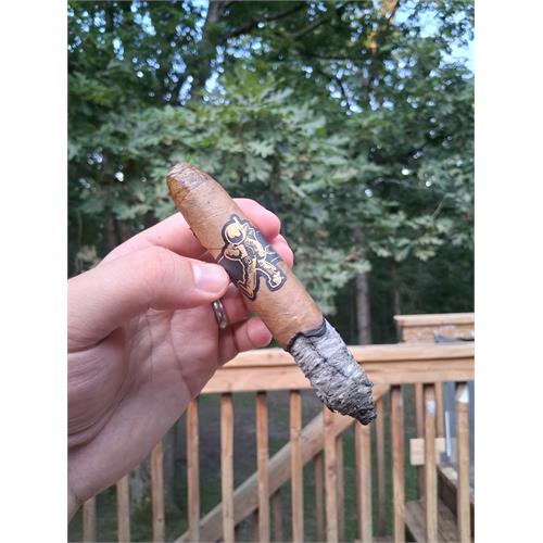 Room 101 Johnny Tobacconaut Perfecto 6  * 56