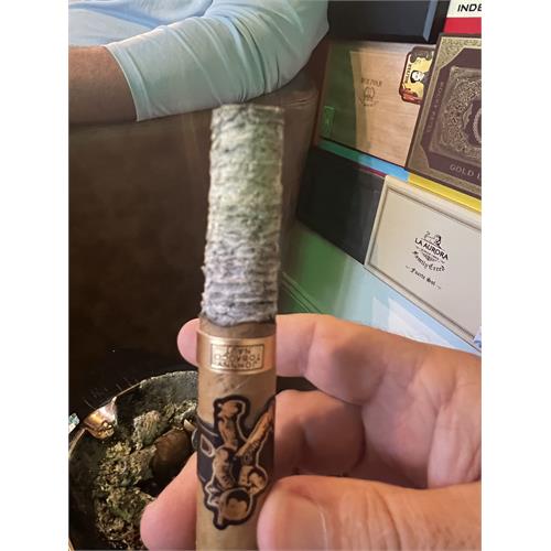 Room 101 Johnny Tobacconaut Toro 6  * 52