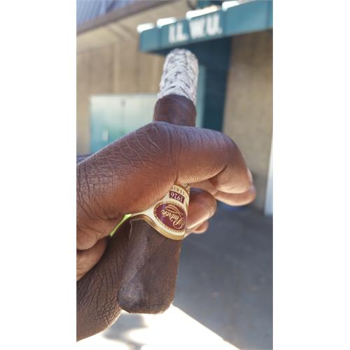 Padron 1926 Serie No. 47 Maduro 5 1/2 * 50