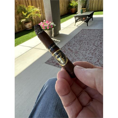 Davidoff Winston Churchill Late Hour Petit Panetela 4  * 38