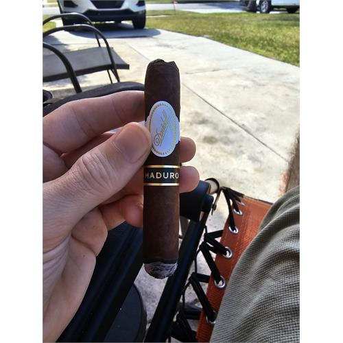 Davidoff Maduro 2024 Short Corona 4  * 43
