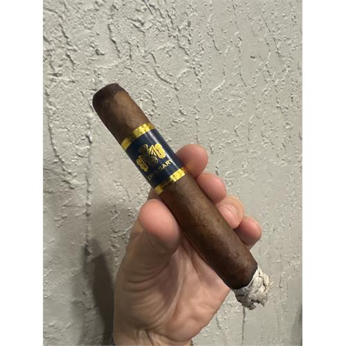 Macanudo Emissary Espana Toro 6  * 52
