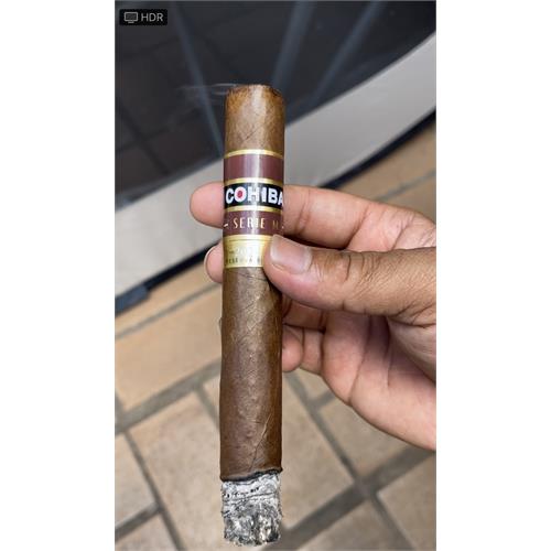 Cohiba Serie M Reserva Roja 6 1/2 * 54