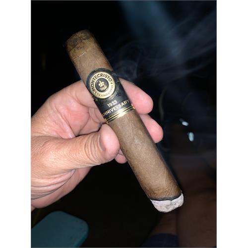 Montecristo 1935 Anniversary Nicaragua Espeso 5 1/2 * 60