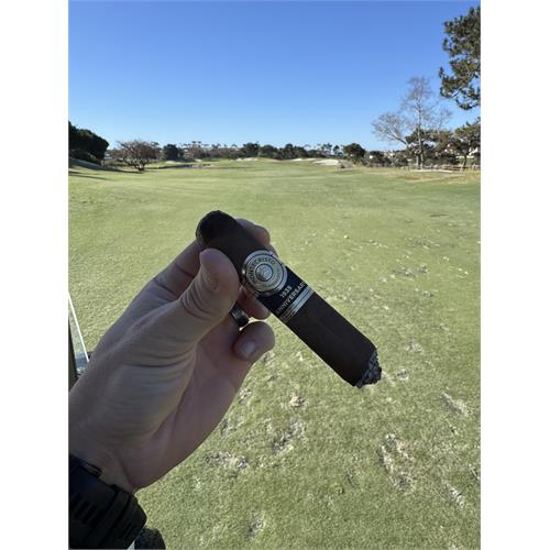 Montecristo 1935 Anniversary Nicaragua Espeso 5 1/2 * 60