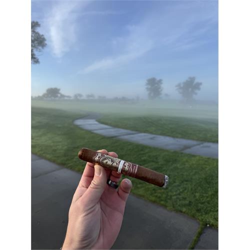 El Titan de Bronze Redemption Toro 6  * 52