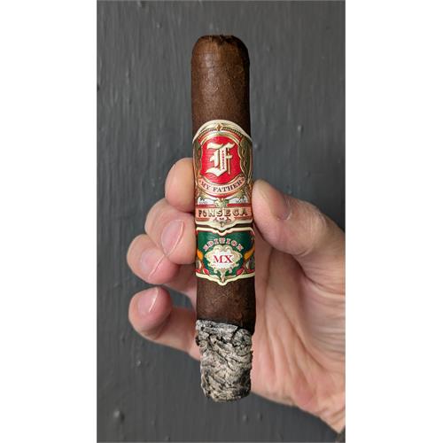 Fonseca Edition MX Robusto 5  * 50