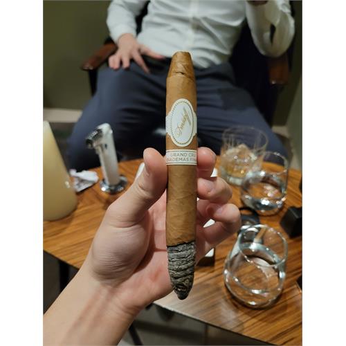 Davidoff Grand Cru Diademas Finas LE Collection 6 3/4 * 50