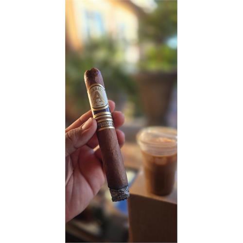 Aladino Cameroon Reserva Toro 6  * 52