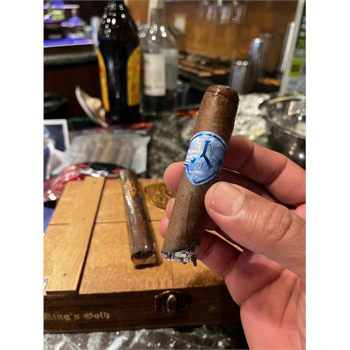 ADVentura Blue Eyed Jack s Revenge Robusto 5  * 52