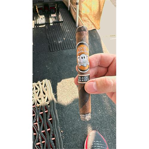 Alec Bradley Filthy Ghooligan Toro 6  * 50