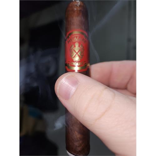 Micallef Red Robusto 5  * 52