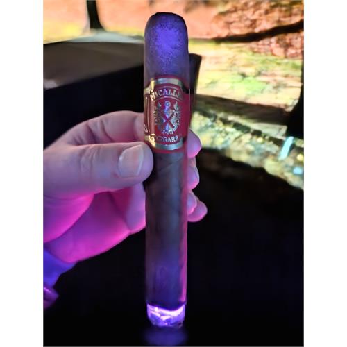 Micallef Red Toro 6  * 52