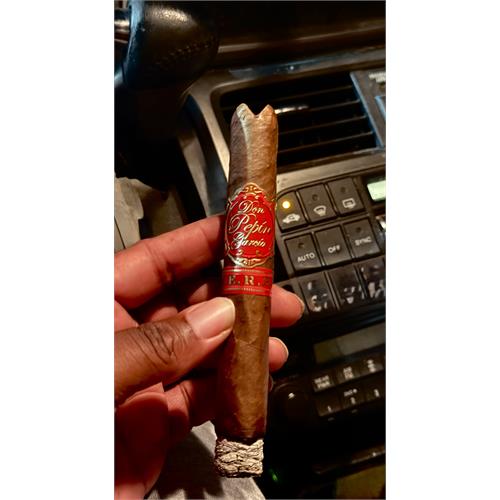 Don Pepin Garcia E.R.H. Toro 6  * 52