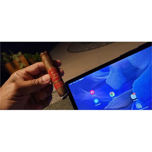 Don Pepin Garcia E.R.H. Toro 6  * 52
