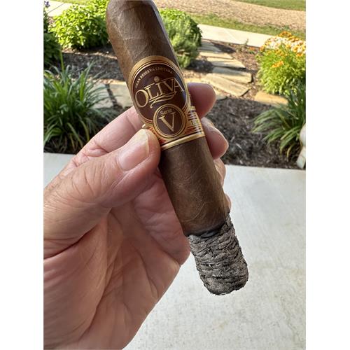 Oliva Serie V Melanio Edicion Ano 2024 5 1/2 * 60