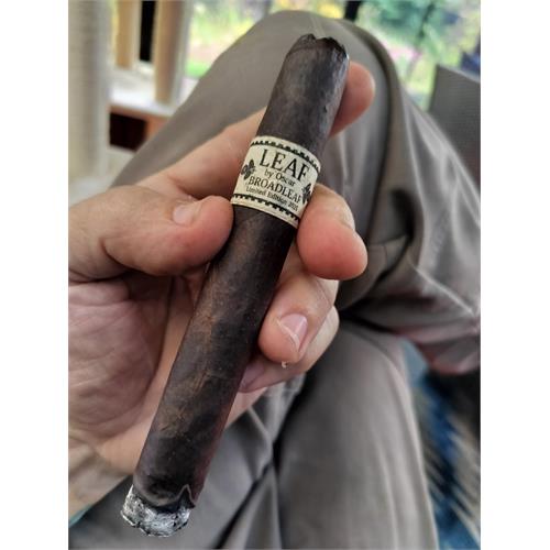 Leaf By Oscar Broadleaf Limited Edition Toro 6  * 52
