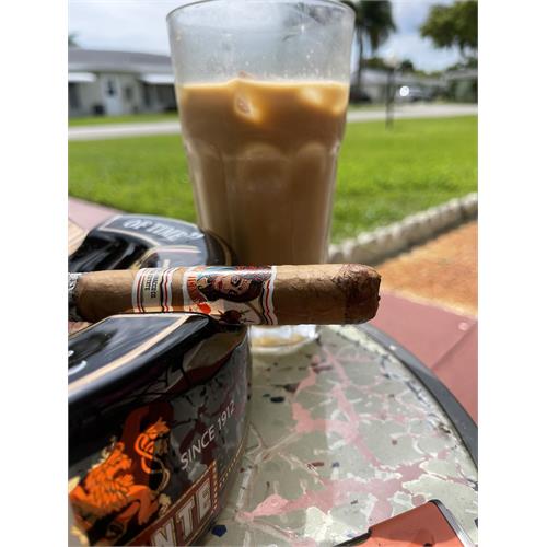 Deadwood Dominicana Toro 6  * 50