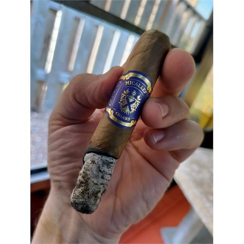 Micallef Purple Robusto 5  * 52