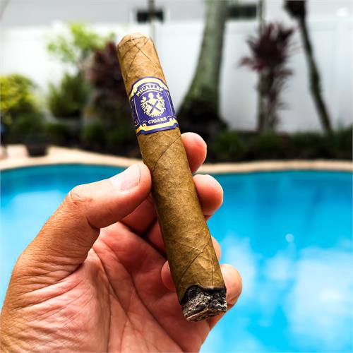 Micallef Purple Toro 6  * 52