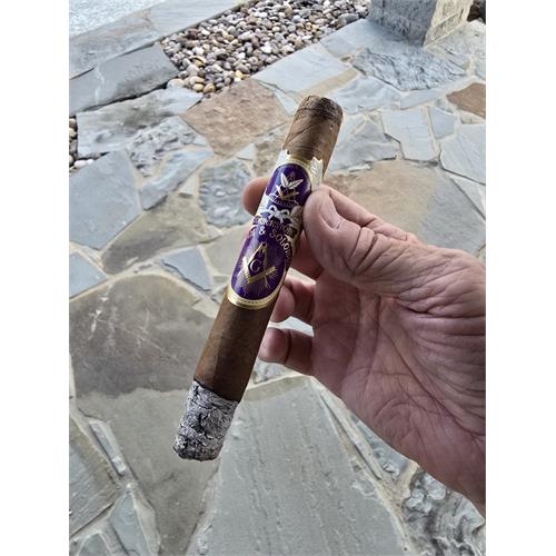 Hiram & Solomon Cornerstone Toro 6  * 52