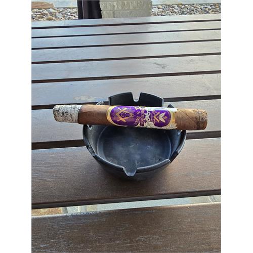Hiram & Solomon Cornerstone Toro 6  * 52