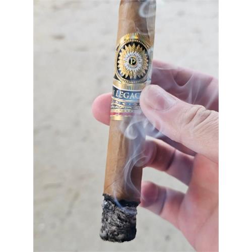 Perdomo Legacy Ecuadorian Connecticut Epicure 6  * 54