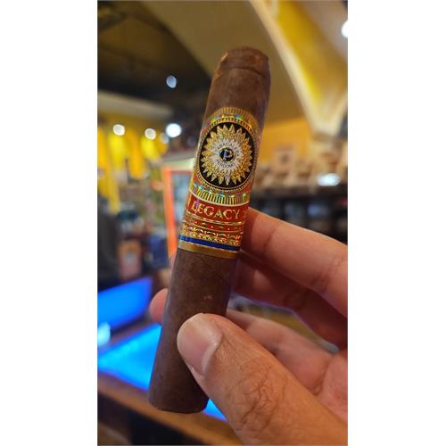 Perdomo Legacy Nicaraguan Shade-Grown Robusto 5  * 54