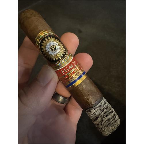 Perdomo Legacy Nicaraguan Shade-Grown Robusto 5  * 54