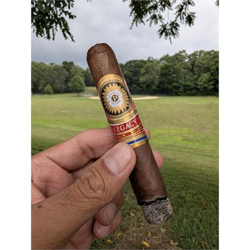 Perdomo Legacy Nicaraguan Shade-Grown Robusto 5  * 54